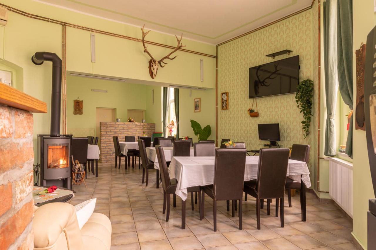 Kuca Za Odmor Baranjski Dvori Hotel Zmajevac Exterior foto