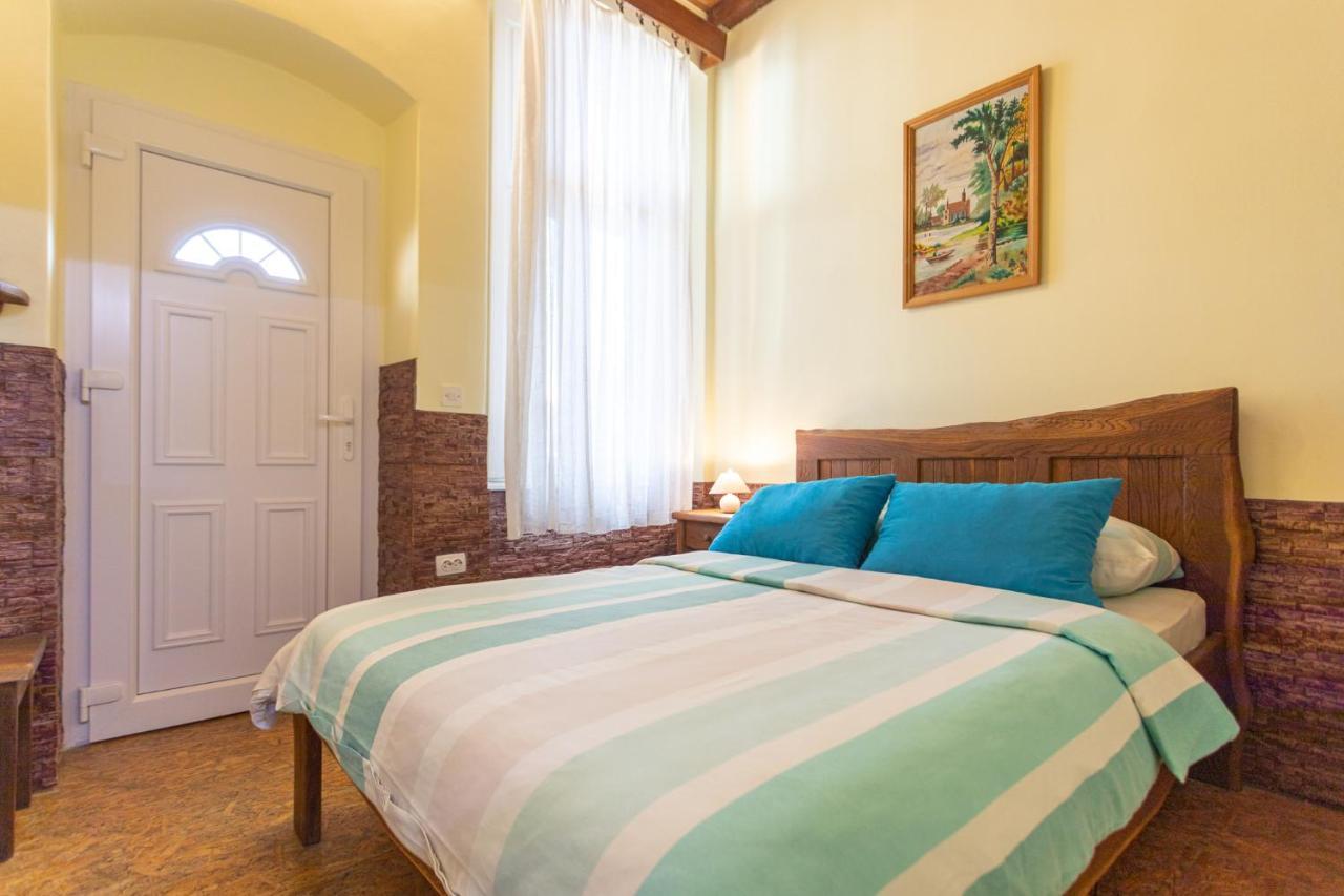 Kuca Za Odmor Baranjski Dvori Hotel Zmajevac Exterior foto