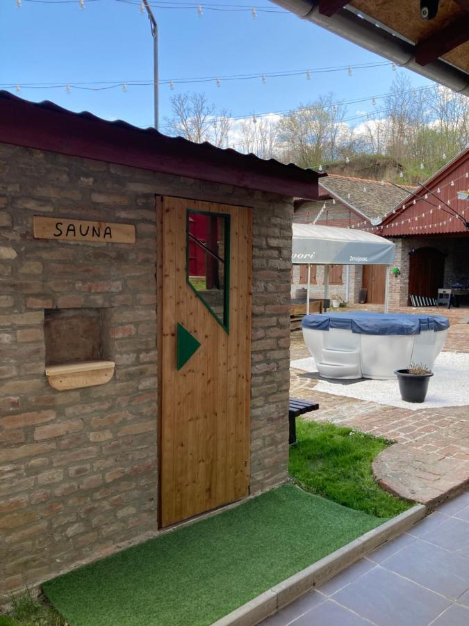 Kuca Za Odmor Baranjski Dvori Hotel Zmajevac Exterior foto